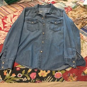 Gap Chambray shirt